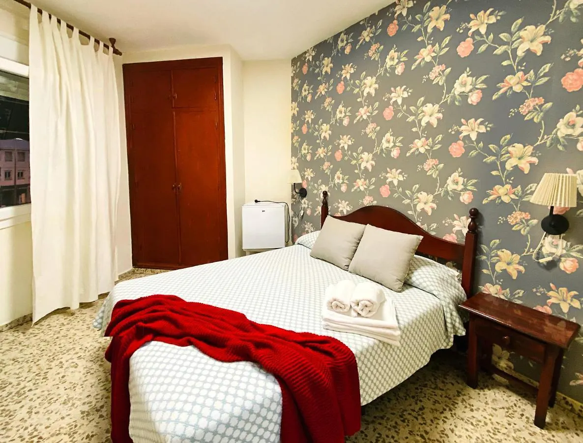נרחה Hostal Azahara בית הארחה