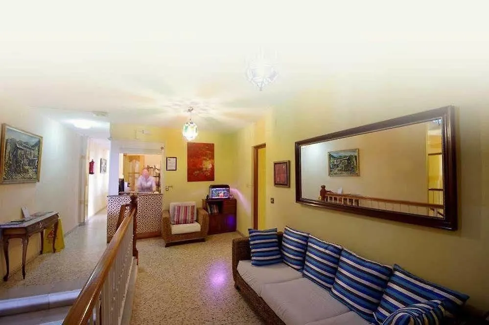 נרחה Hostal Azahara בית הארחה